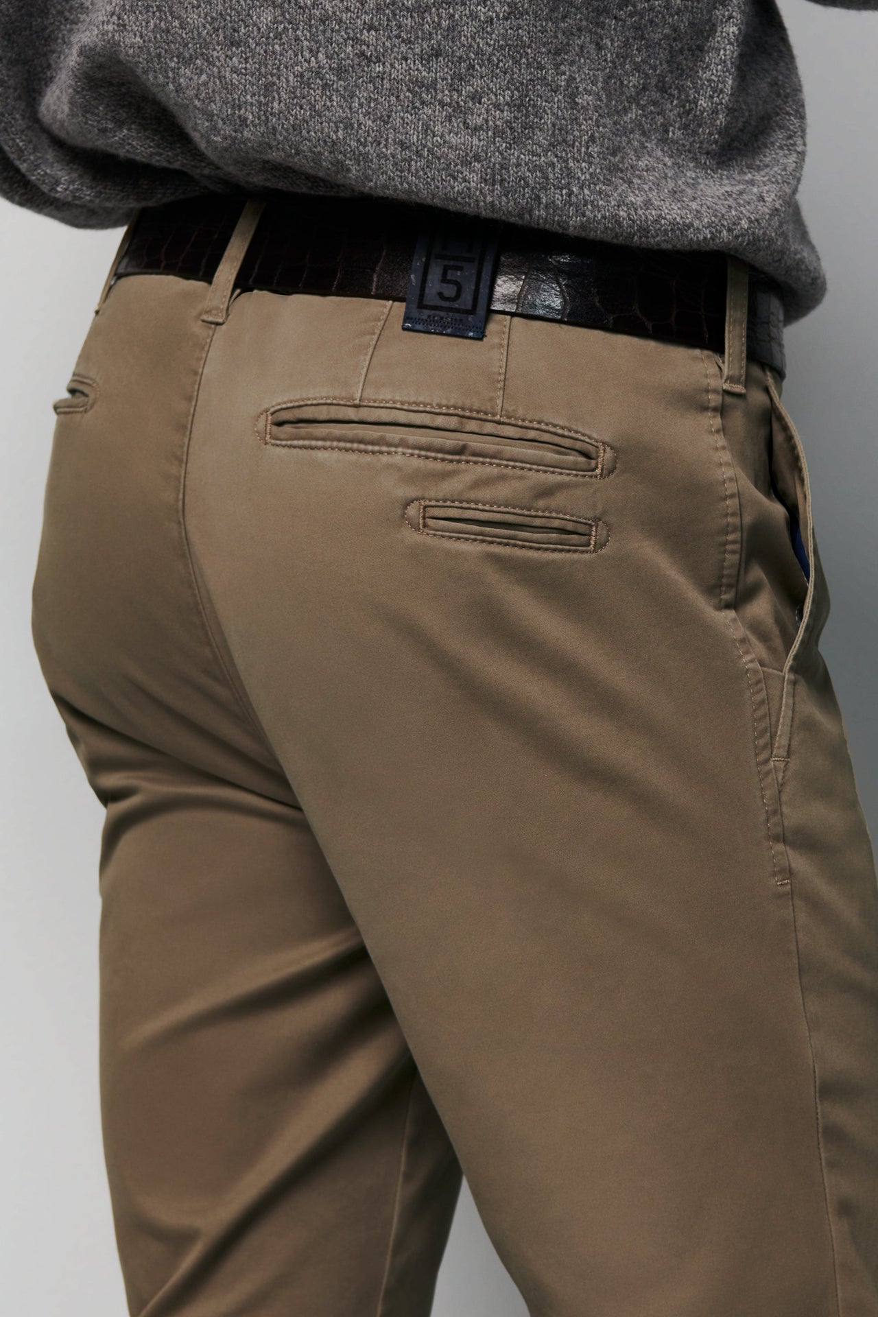 FIT 9-6106 HIGH PERFORMANCE CHINO