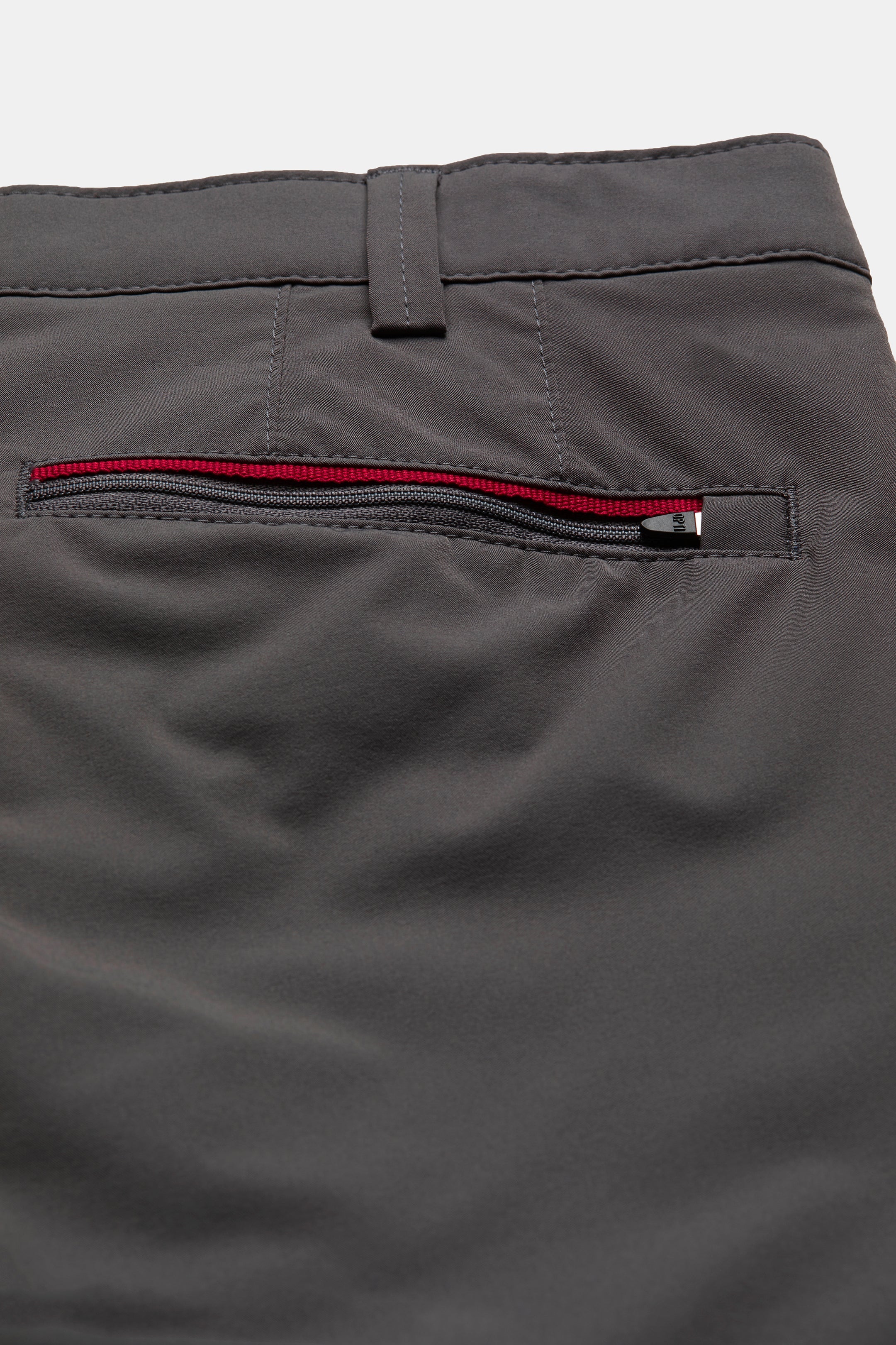 B-Arran 1-8070 ACTIVE • SHORT